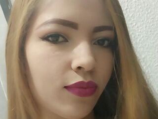 LauraMarlynns's NSFW live cam models Profile Image